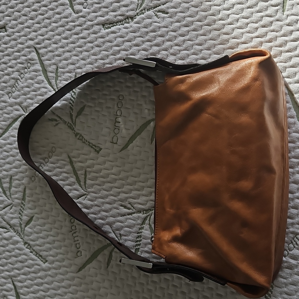 EUC Matt & Nat 100% Genuine Brown & Caramel colour Leather Bag